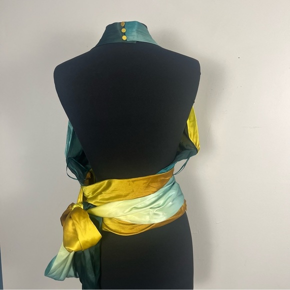 Banana republic Giana Silk Halter Top in Daybreak Ombre Blue size 8 - Picture 6 of 11